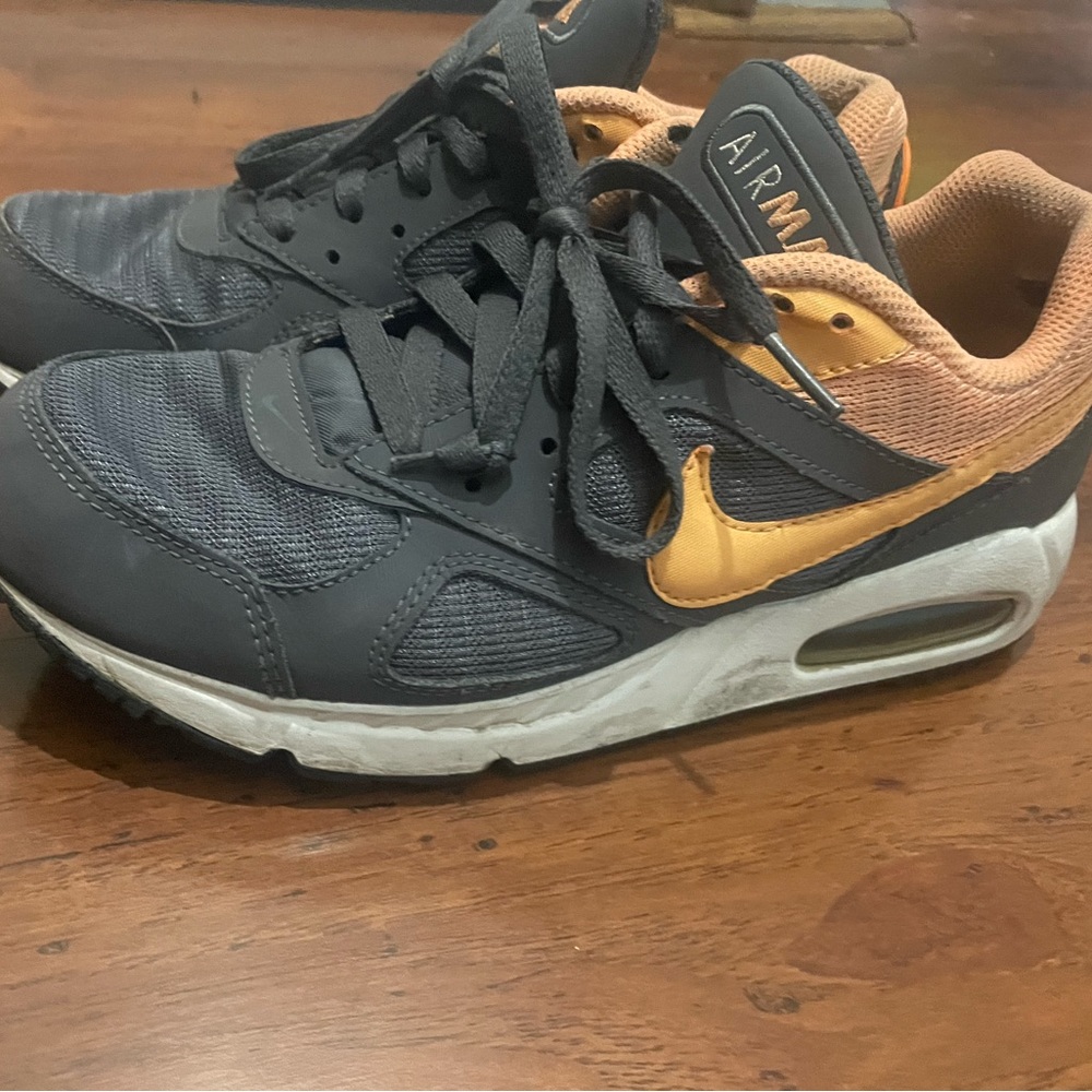 Nike air max
